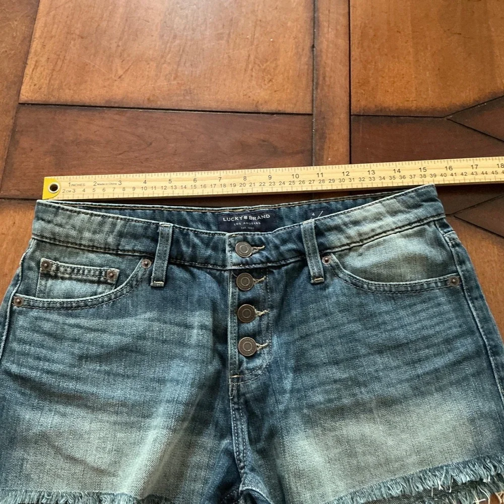 Lucky Brand The Cut Off Denim Shorts Blue Button Fly Raw Hem Womens Size‎ 4 27